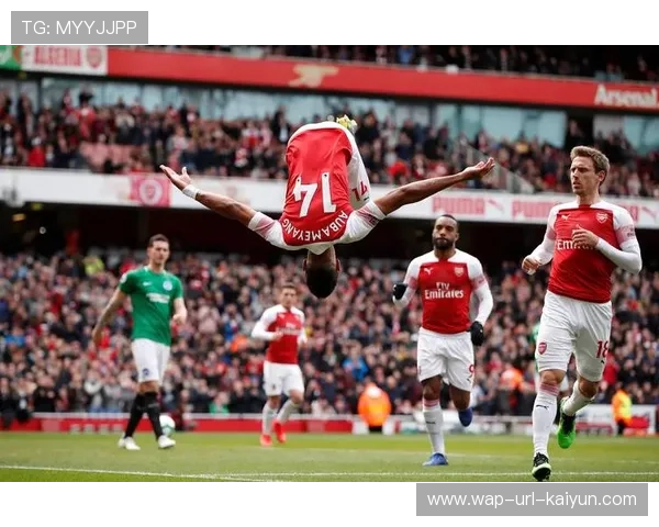 阿森纳双箭头连线轰动英超,布伦特福德防线连续被撕裂 阿森纳双箭头连线轰动英超,布伦特福德防线连续被撕裂